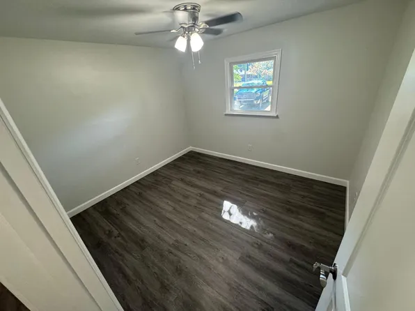 948 Hollywood Dr Room 3, Chesapeake, VA 23320