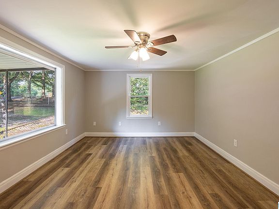 4th image of 3110 Eulaton Rd