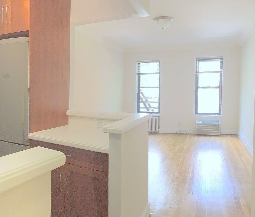1st image of 226 E 74th St APT 4C