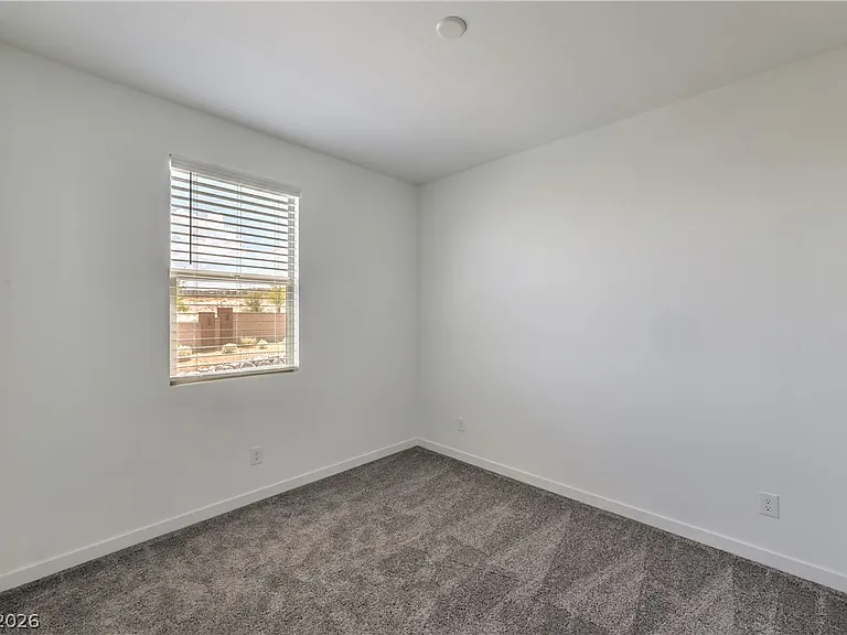 11390 Crimson Ledge Ave — Photo 21