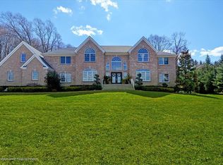 8 Chaser Ct, Holmdel, NJ 07733