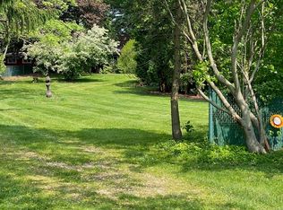10634 N Edgewood Dr, Lake City, PA