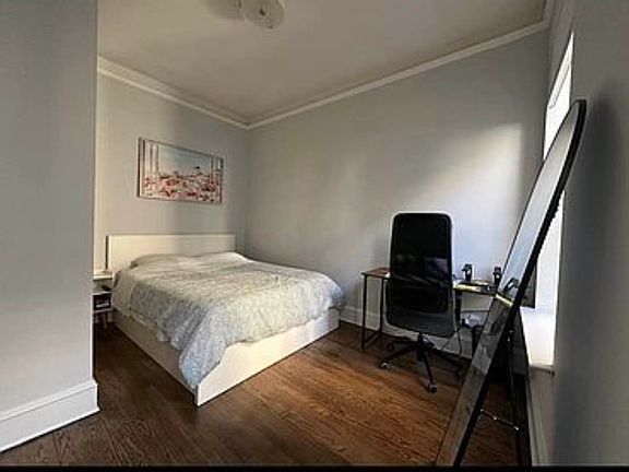 3rd image of 329 W 101st St APT 6A