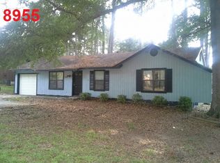 8955 Homewood Dr, Riverdale, GA