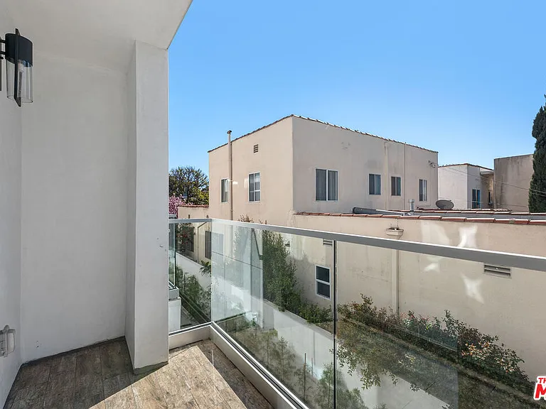 849 N Alta Vista Blvd — Photo 20