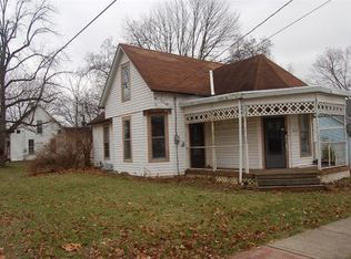 16738 Manchester St, Moores Hill, IN 47032