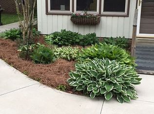 124 Brownstone Ln, Mount Airy, NC 27030