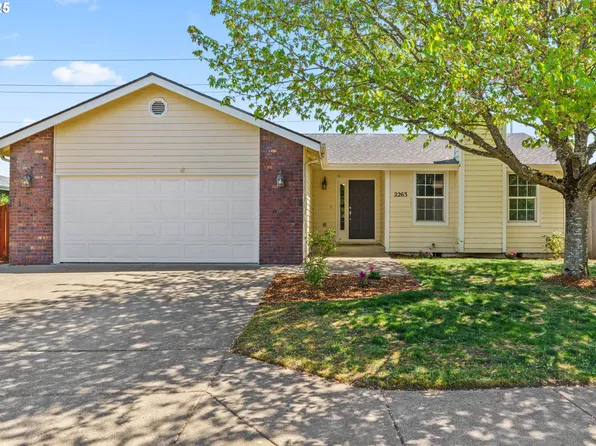 2263 Parker Pl, Eugene, OR 97402