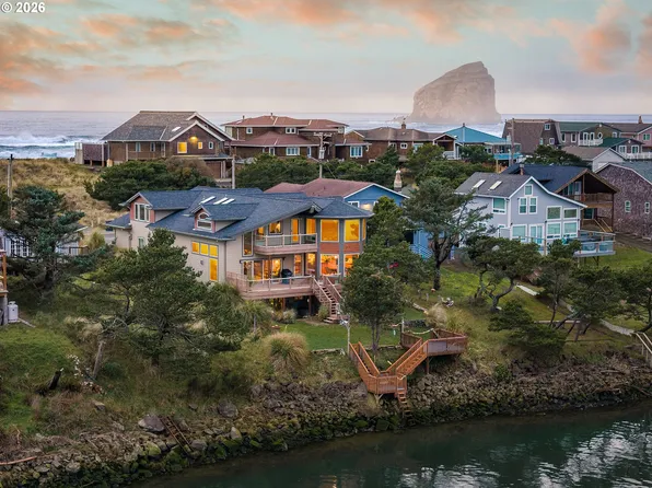 35395 Sunset Dr, Pacific City, OR 97135