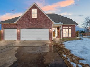 1820 W Lincoln St N, Broken Arrow, OK 74012