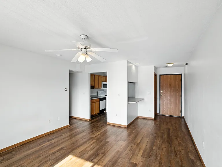 600 Squaw Creek Dr #225 — Photo 6