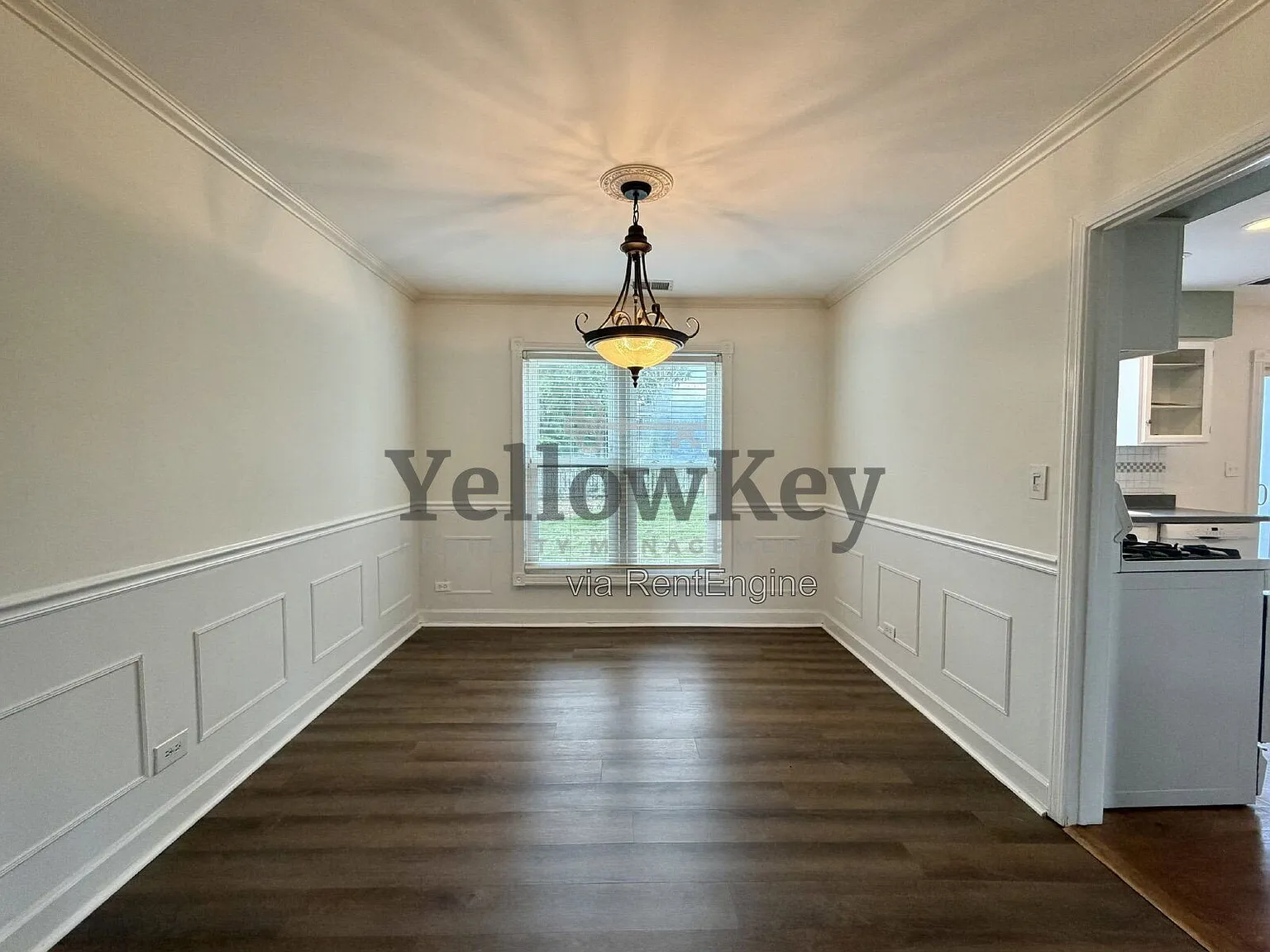 3 bed, 1.5 bath, 1980 sqft, $2,950 — Photo 4