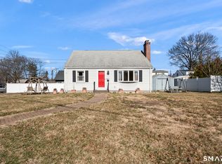 46 Piper Brook Ave, Newington, CT 06111