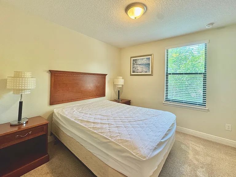 8173 Roseville Blvd — Photo 12