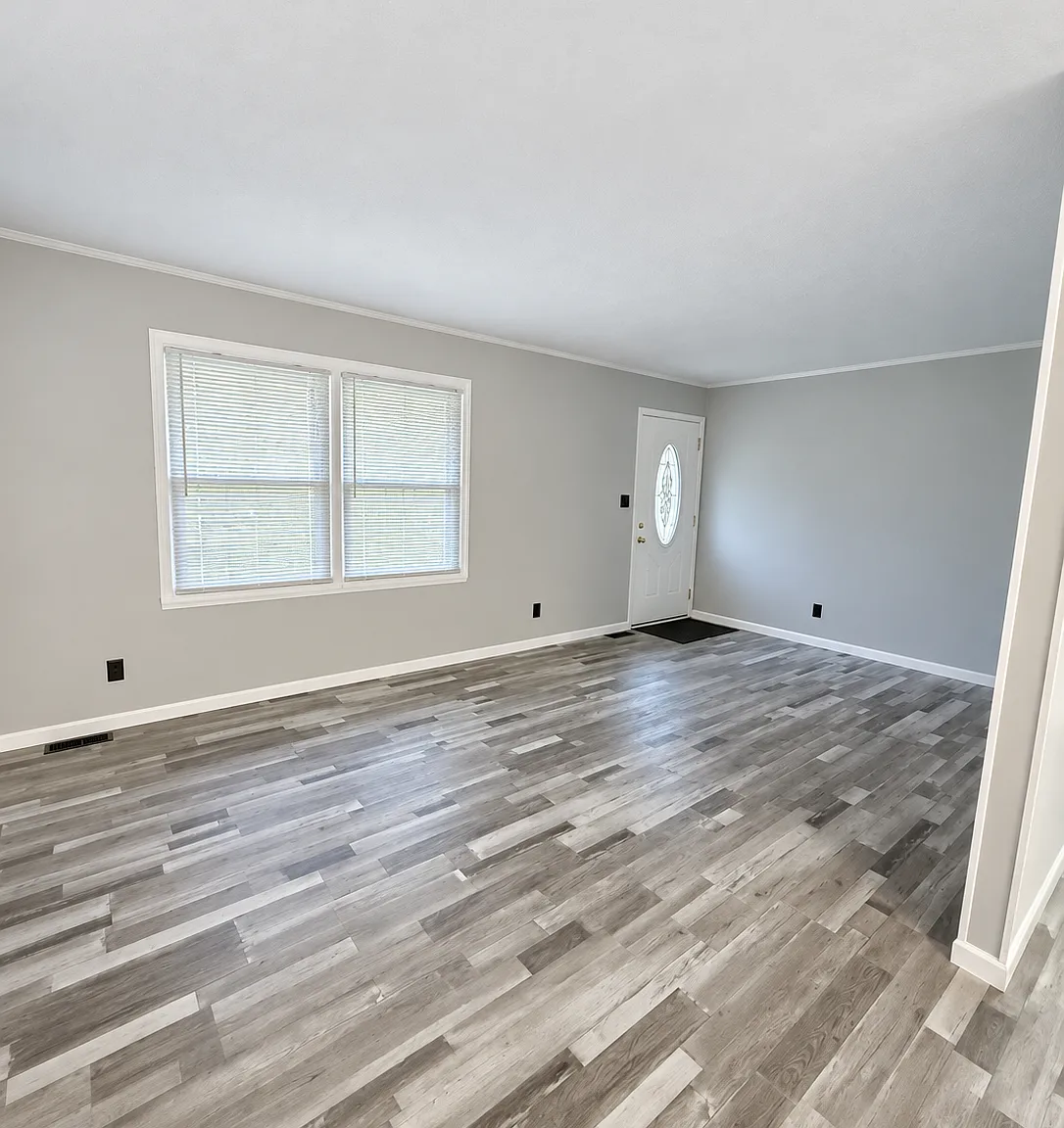 2 bed, 884 sqft, $1,300 — Photo 2