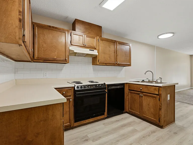 1402 Catherine Dr #A — Photo 8
