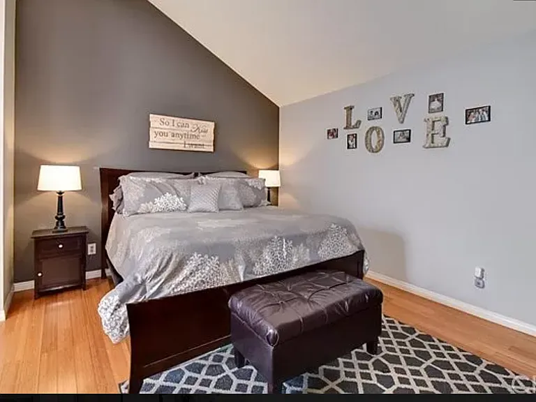 12555 Euclid St #30 — Photo 2