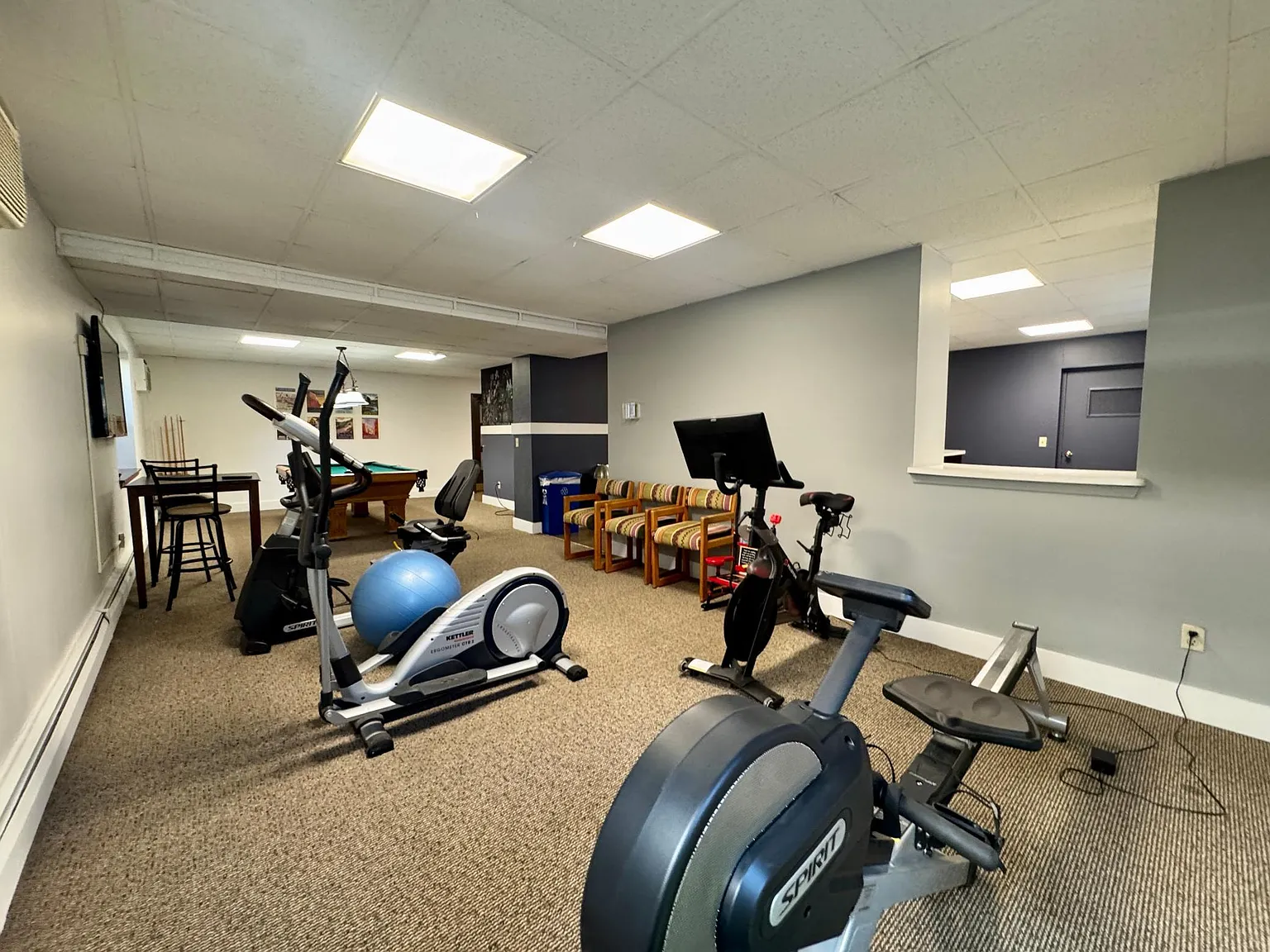2 bed, 1.5 bath, 1083 sqft, $1,699 — Photo 4
