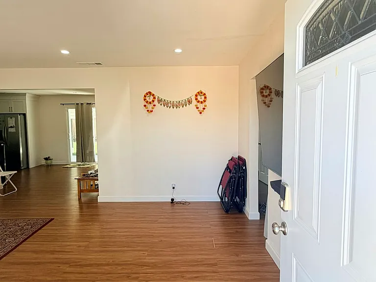 7622 Oxbow Ln — Photo 2