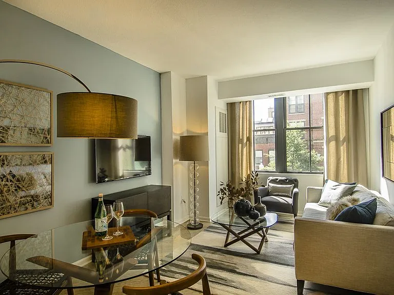 14W Apartments — Photo 16