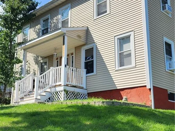 12 Bradley Ct, West Warwick, RI 02893