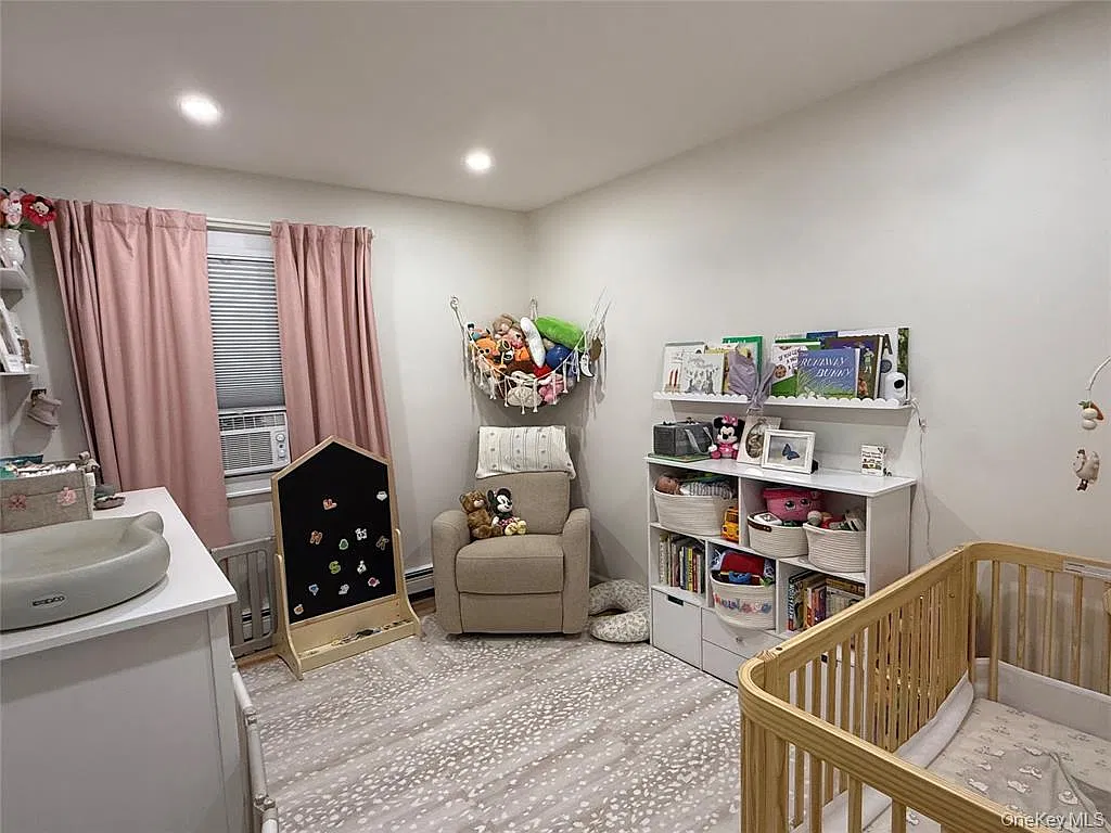 2 bed, 1125 sqft, $3,000 — Photo 4