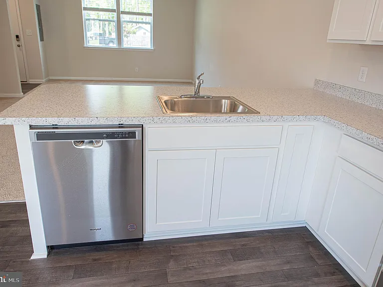 130 Willowtree Ln — Photo 28