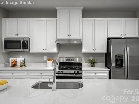 2nd image of 11150 Emerson Landing Dr