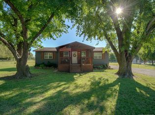 19383 S 4079th Rd, Claremore, OK 74019