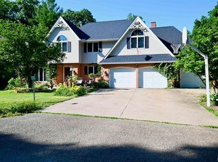356 E Eller Dr, East Peoria, IL 61611