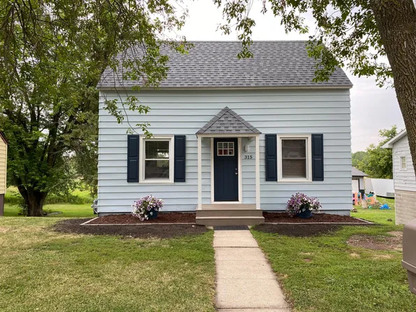 315 W 7th St, Albert Lea, MN 56007