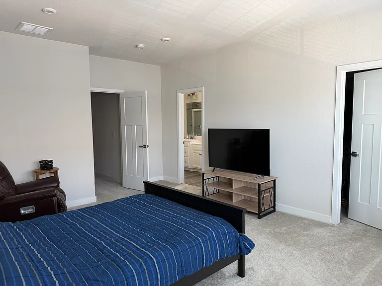 1207 Gunboat Dr — Photo 6