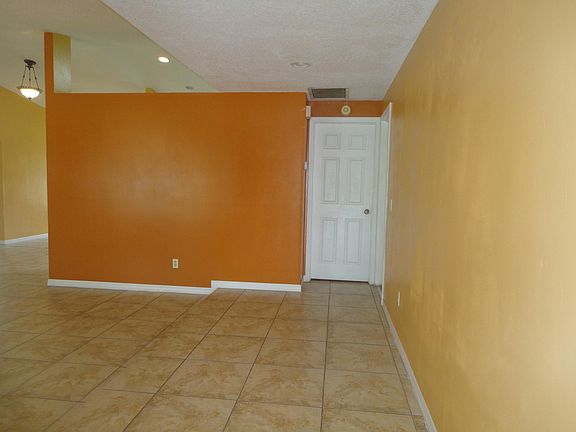 3rd image of 2671 SW Union