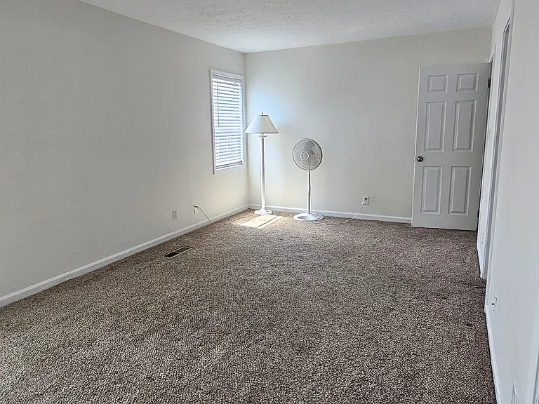 209 Cedar St #E2 — Photo 22