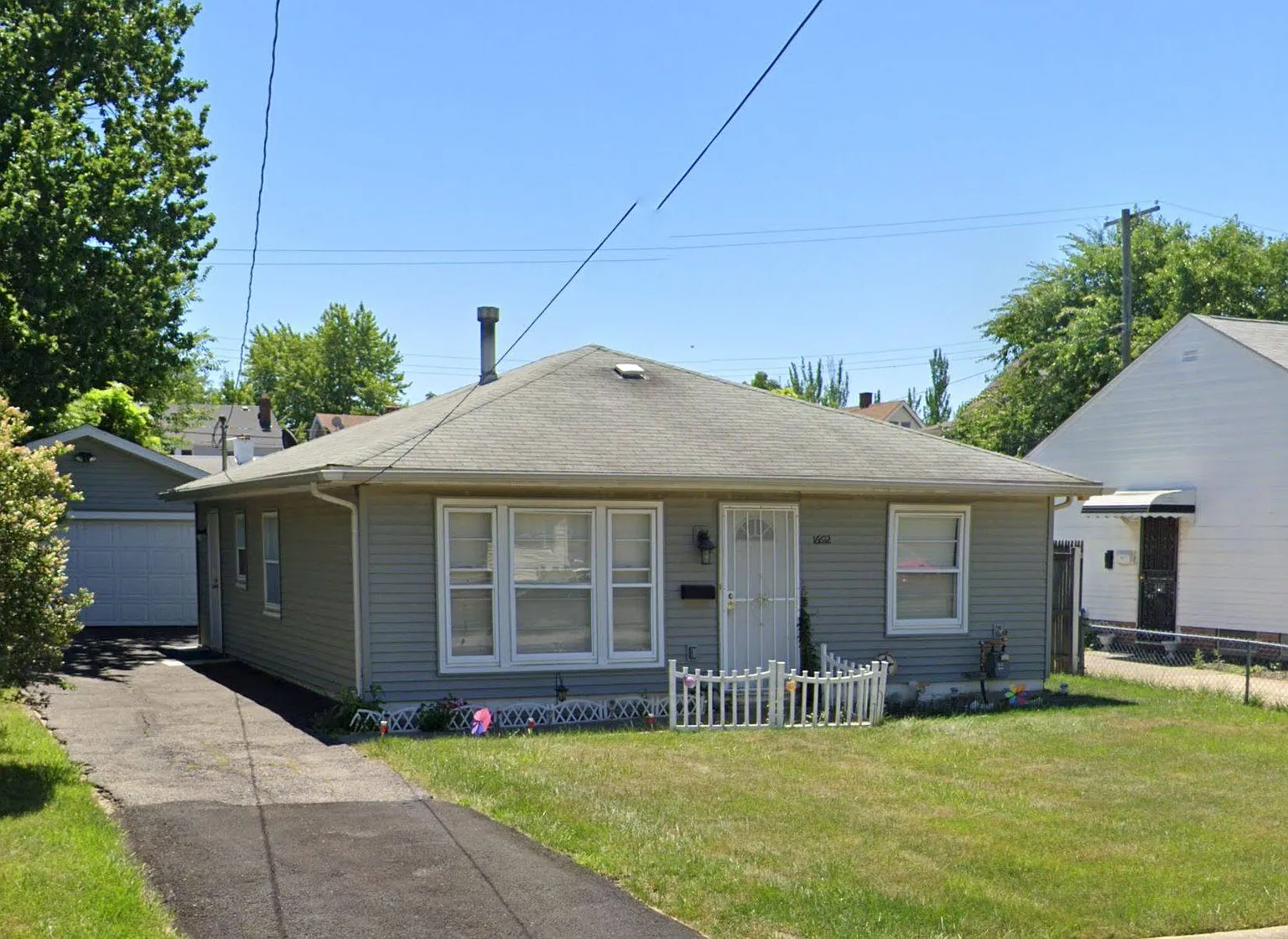 16612 Kipling Ave photo 1