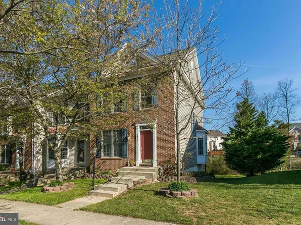 8970 Benchmark Ln, Bristow, VA 20136