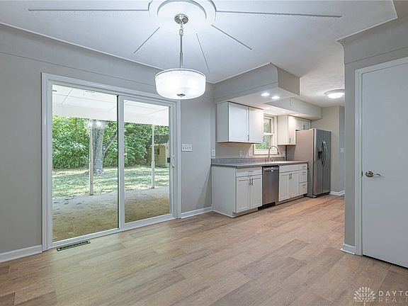 4th image of 2537 Greene Hills Dr