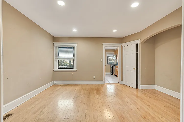 1001 Norwood Ave #4 — Photo 3