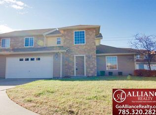 609 Seitz Ct, Junction City, KS 66441