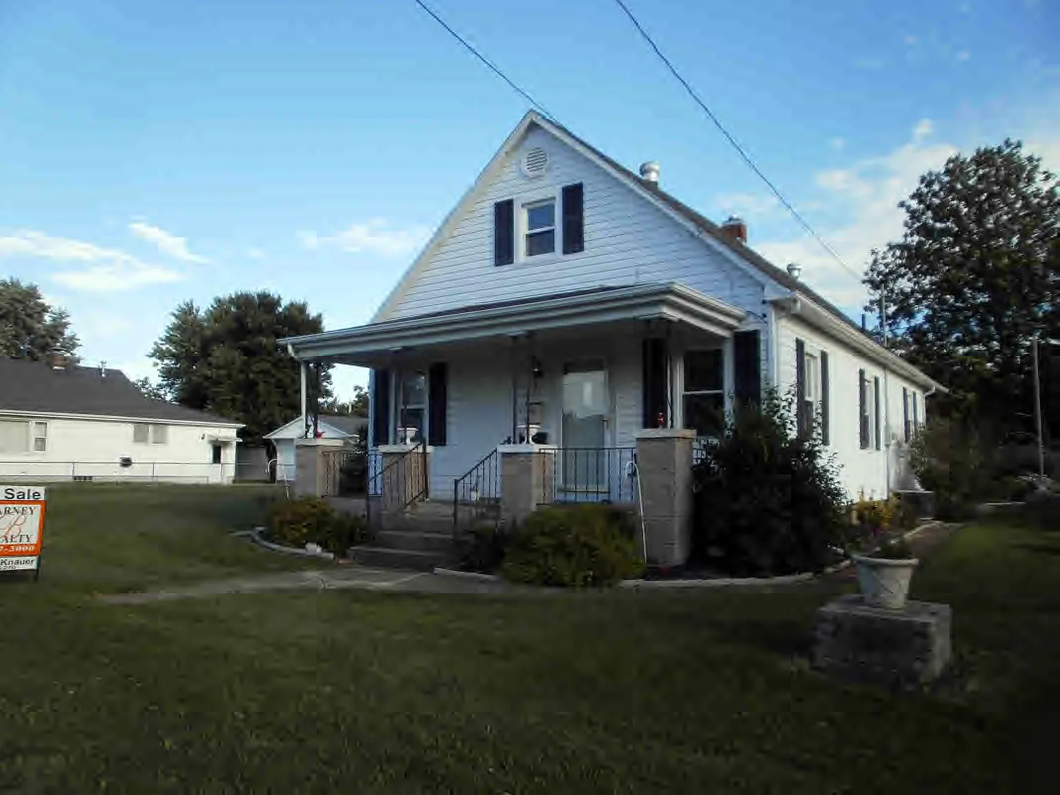 308 Illinois Ave photo 1