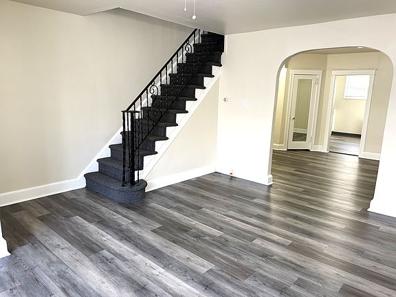 4th image of 5833 Theodore St