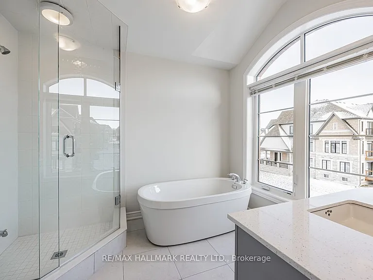 91 Elkington Cres — Photo 15