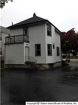 2nd image of 855 Forest Ave