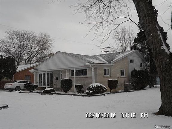 4th image of 15959 New Hampshire St