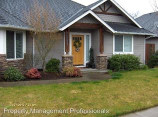 1378 SW David Dr, Grants Pass, OR 97527