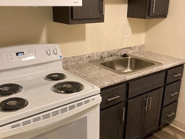 88 Sheridan Ave #206