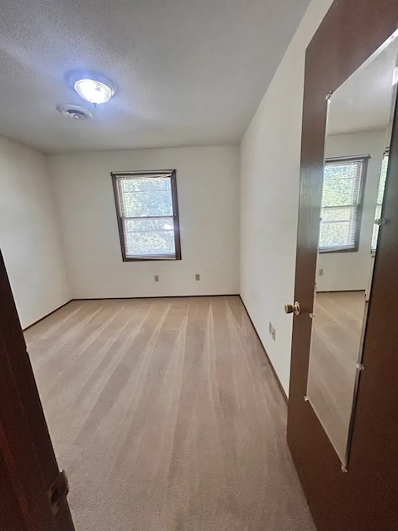 1 BR unit in Mexico, MO - lots of perks included - Check it out NOW — Photo 2
