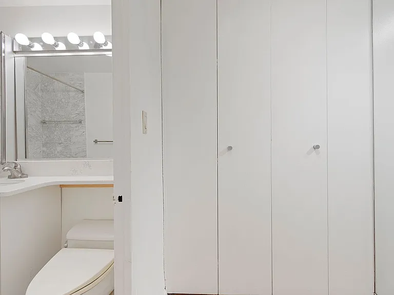900 Park Ave #15B — Photo 11