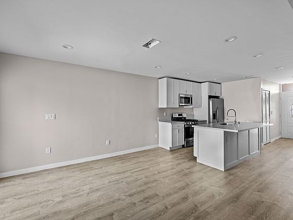 4th image of 4974 54th St #1