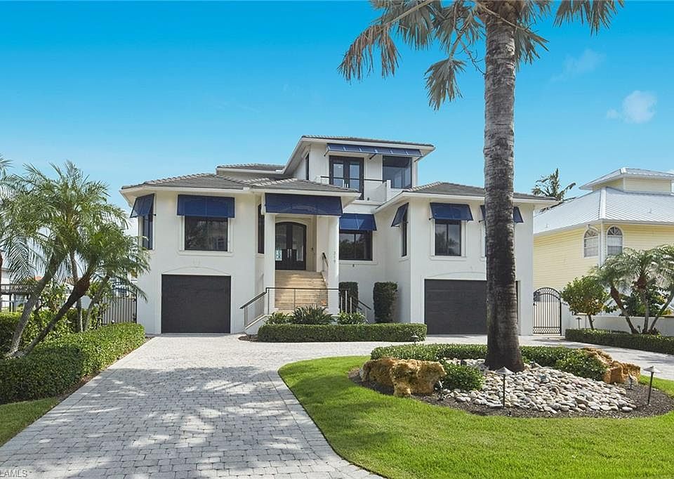 1st image of 319 Lagoon AVE